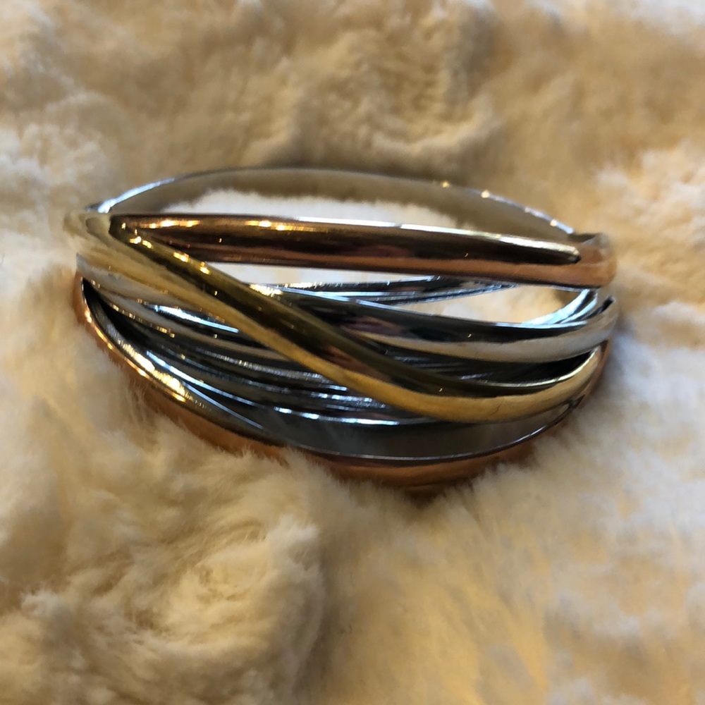 Steve Madden Clasp Bracelet